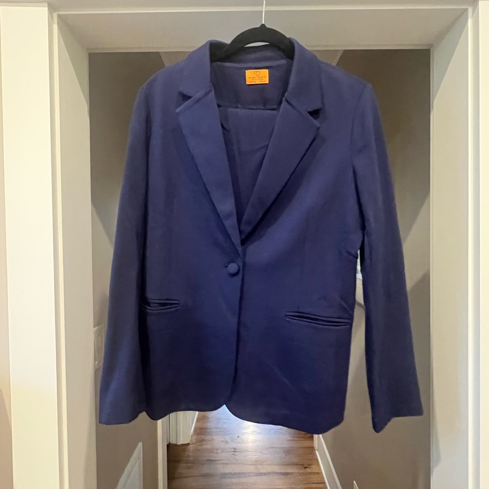 Stylish Navy Blue Suit